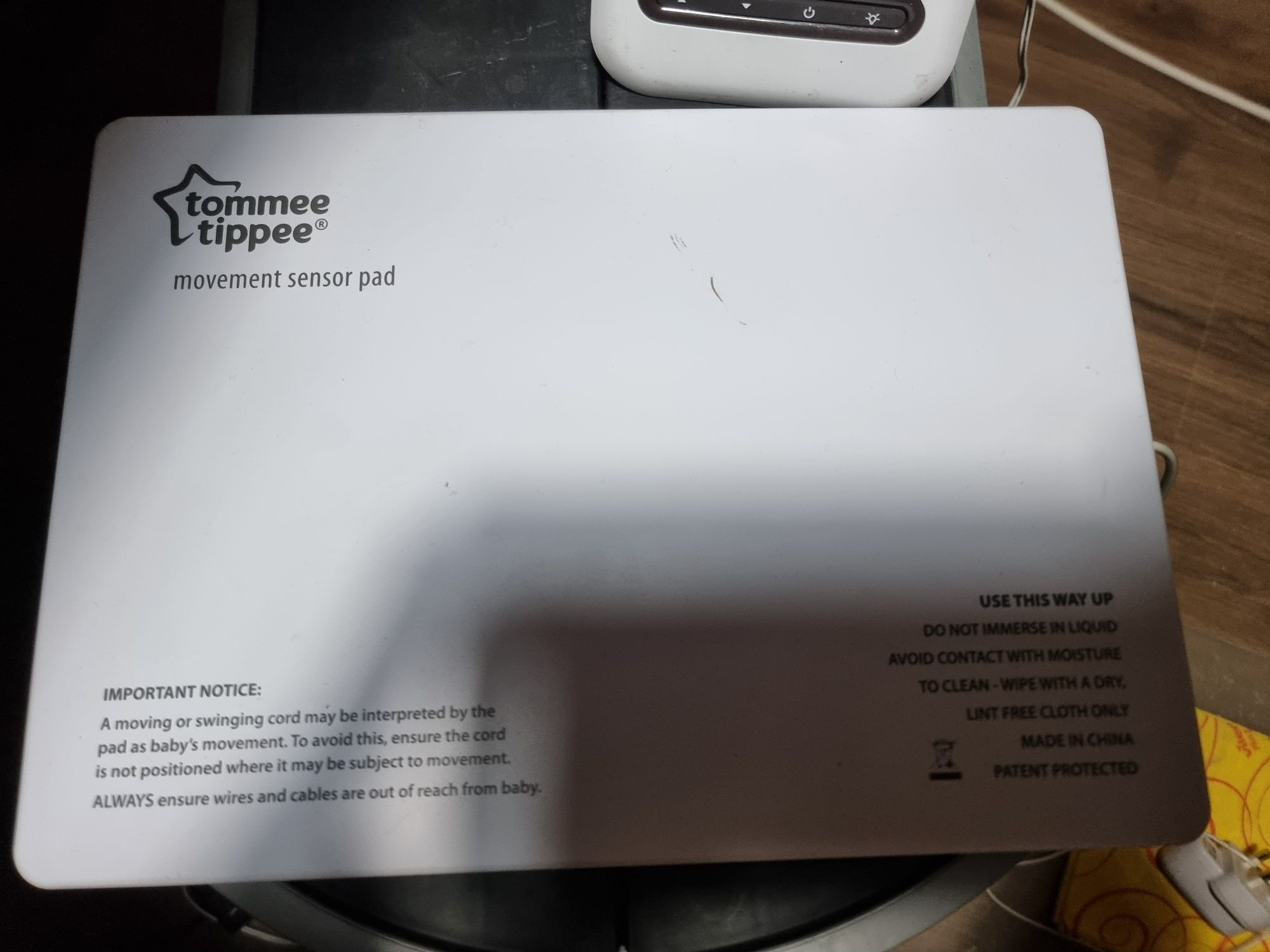 Tommee Tippee бебешка камера с пад за движение