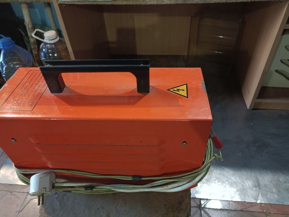 Зарядное устройство