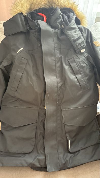 Продам парку Reima