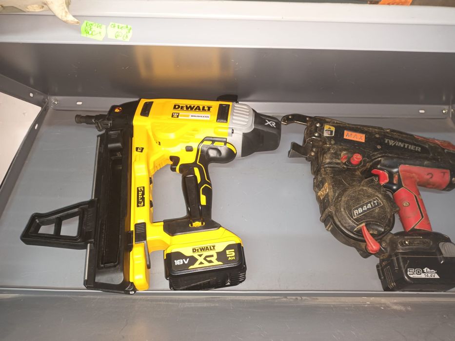 Inchiriez scule  picamer mai compactor placa motoburghiu berbec foreza