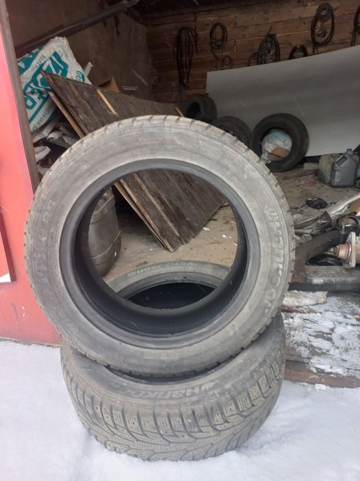 Продам Зимние шины
