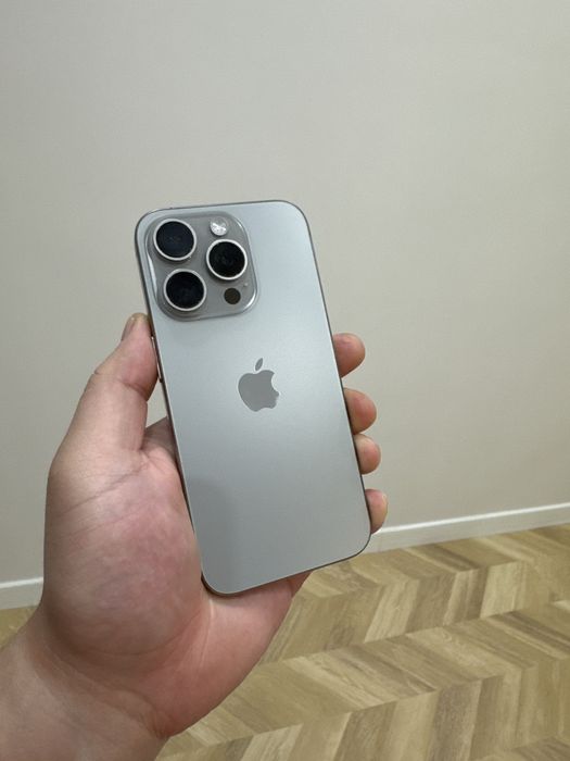 Iphone 15pro 256gb natural titanium