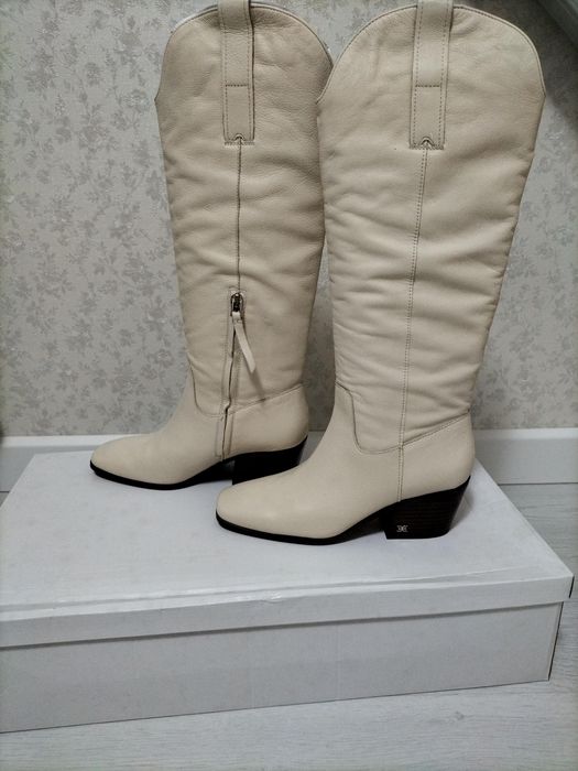 Женские сапоги продам