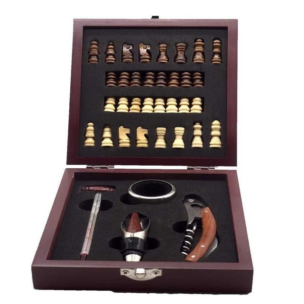 Set 2-in-1 joc de sah si accesorii pentru vin, din lemn si inox, NOU
