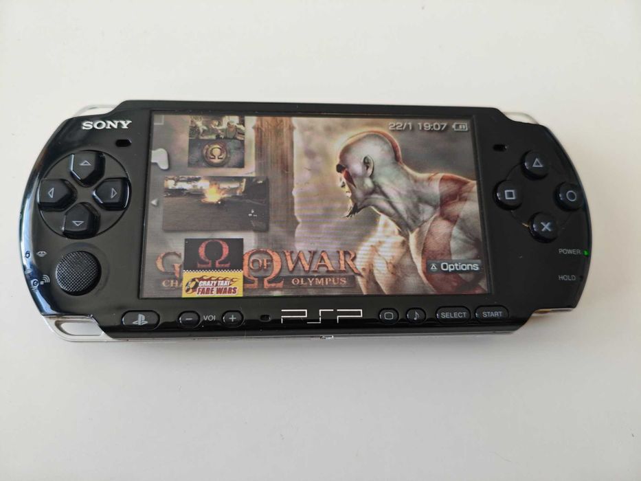 Sony PSP 3000 Playstation Portable - качени много игри