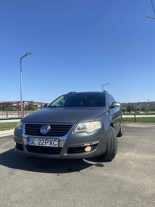 Vând Volkswagen Passat