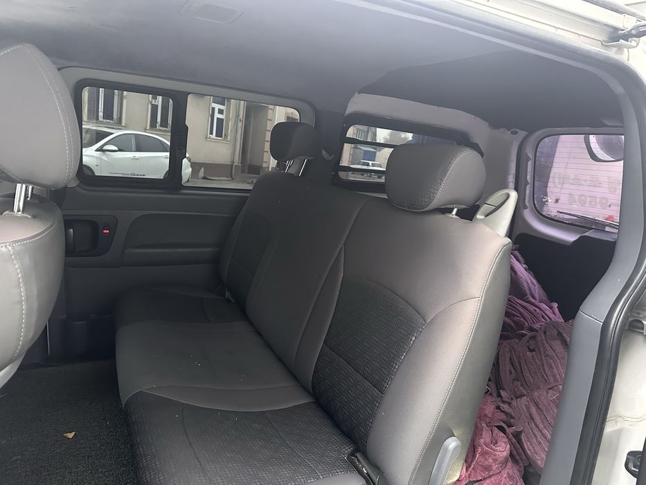 Sotiladi Hyundai h-1 2012 yil