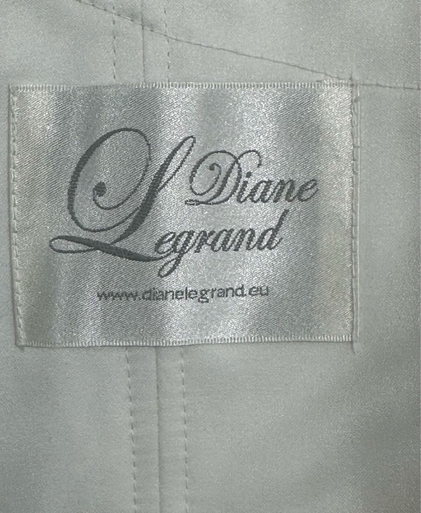 Продаеется сваденбое платье Diane Legrand