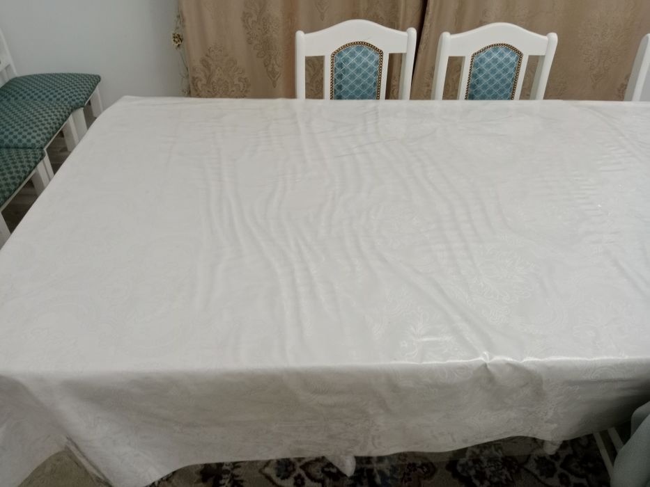 Продам стол и стулья