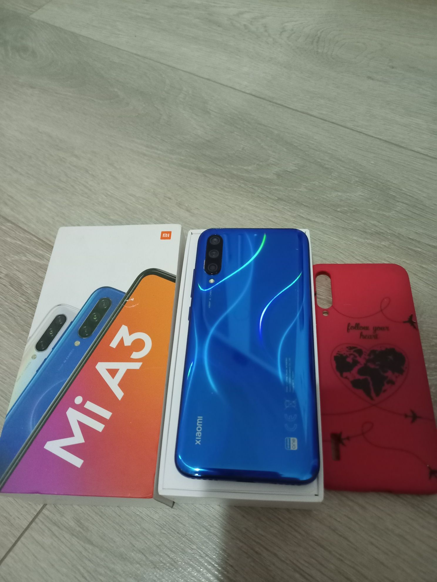 Продам смартфон Xiaomi mi A3