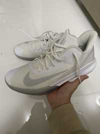 Nike Precision 4 Basketball Shoe