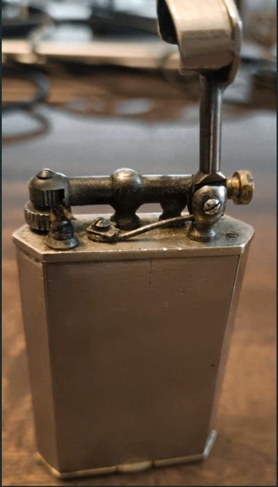 Bricheta veche de colectie