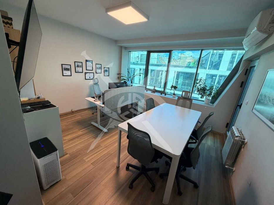 Продава се Многостаен апартамент в София, Хиподрума - 168 кв.м за 2703 €/кв.м - Снимка #1