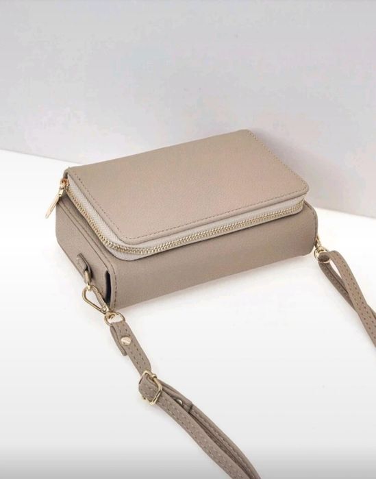 Geantă bej de umăr