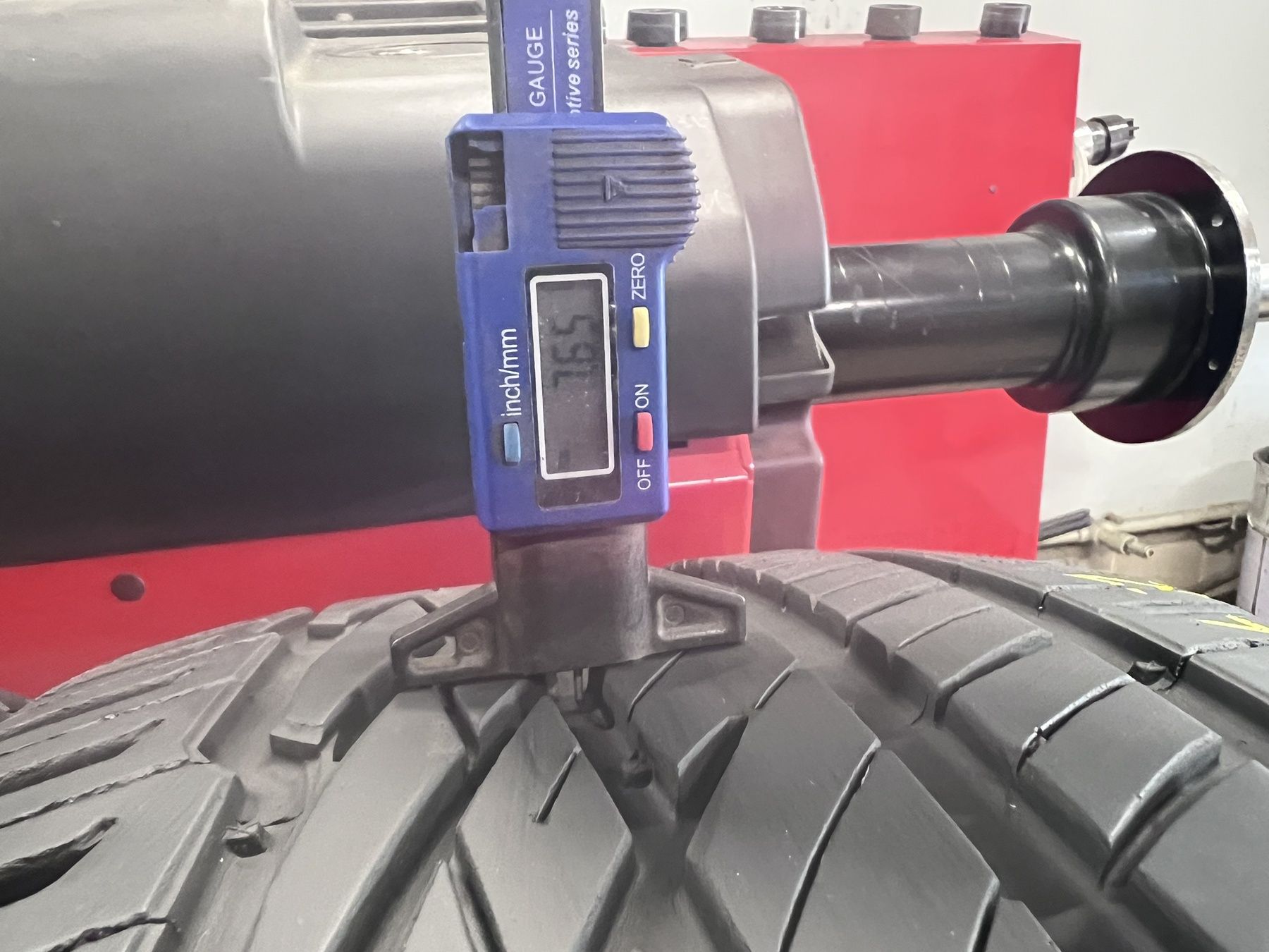 1бр. лятна гума 275/40 R20 XL General