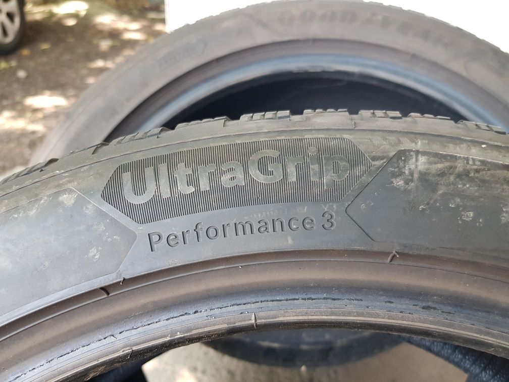 245/45/19 Goodyear