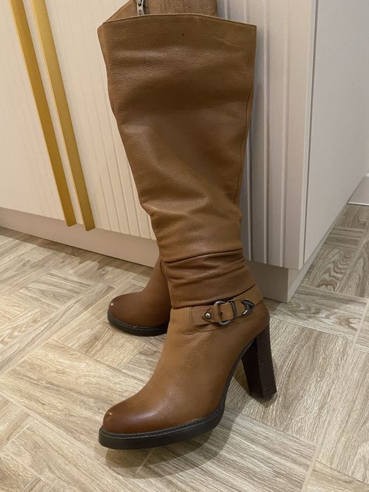 Продам сапоги женские