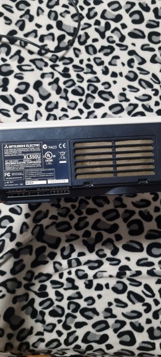 Videoproiector Mitsubishi xl 550 u