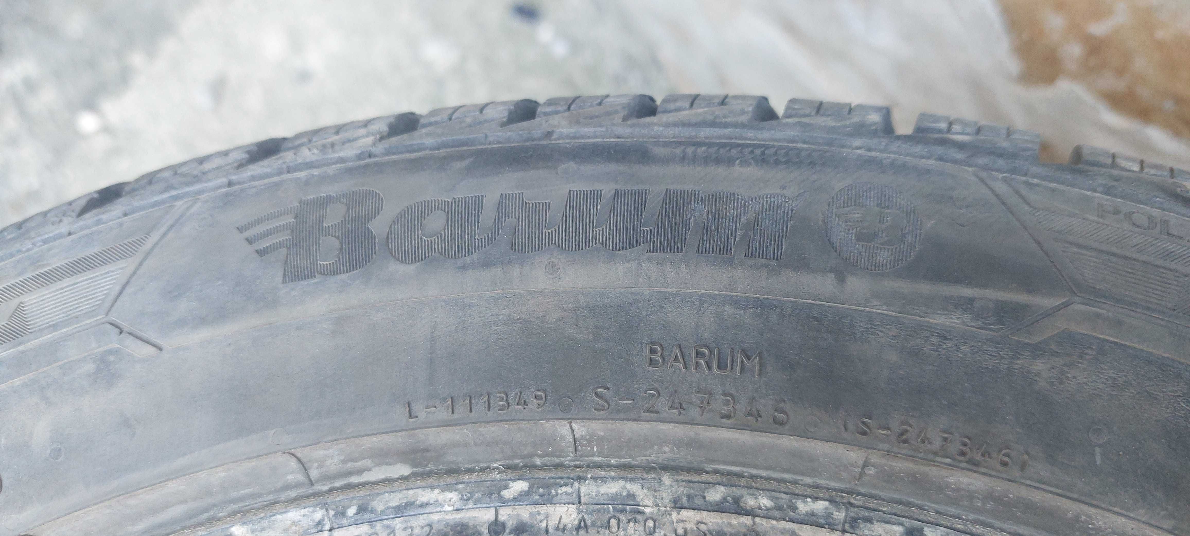 Продавам зимни гуми втора употреба.