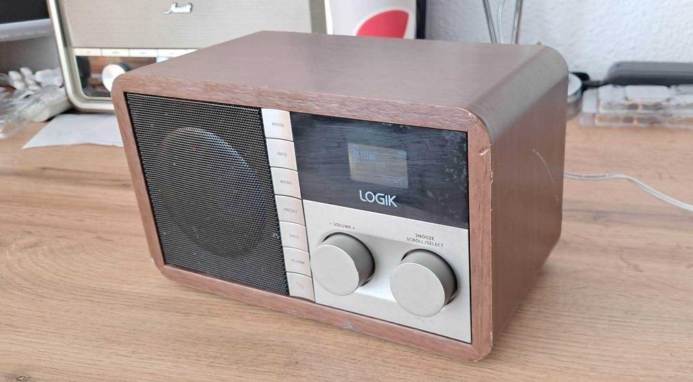 Radio Logik Internet / FM / DAB + / L5DAB13E