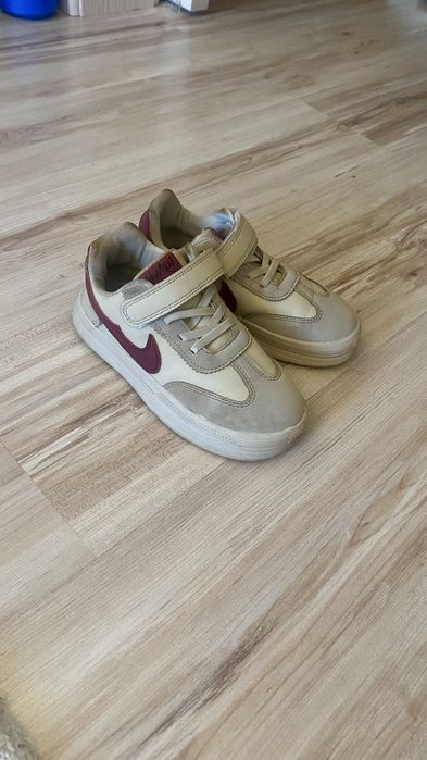 Кросовки девочки р.32