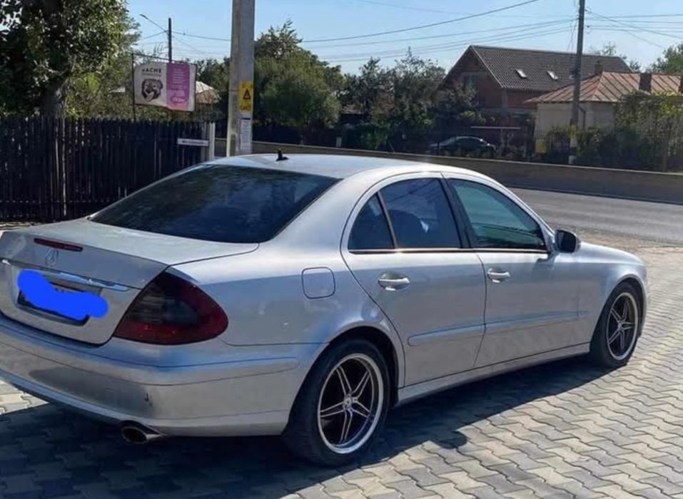 Vând sau schimb Mercedes e class