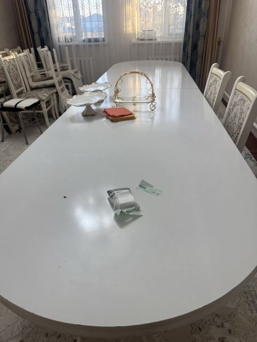 Стол стуля продоется срочно