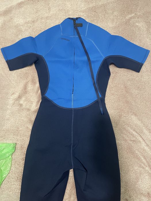 Неопрен с къси ръкави