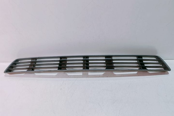 Grila  bara fata 8D0807683 Audi A4 B5