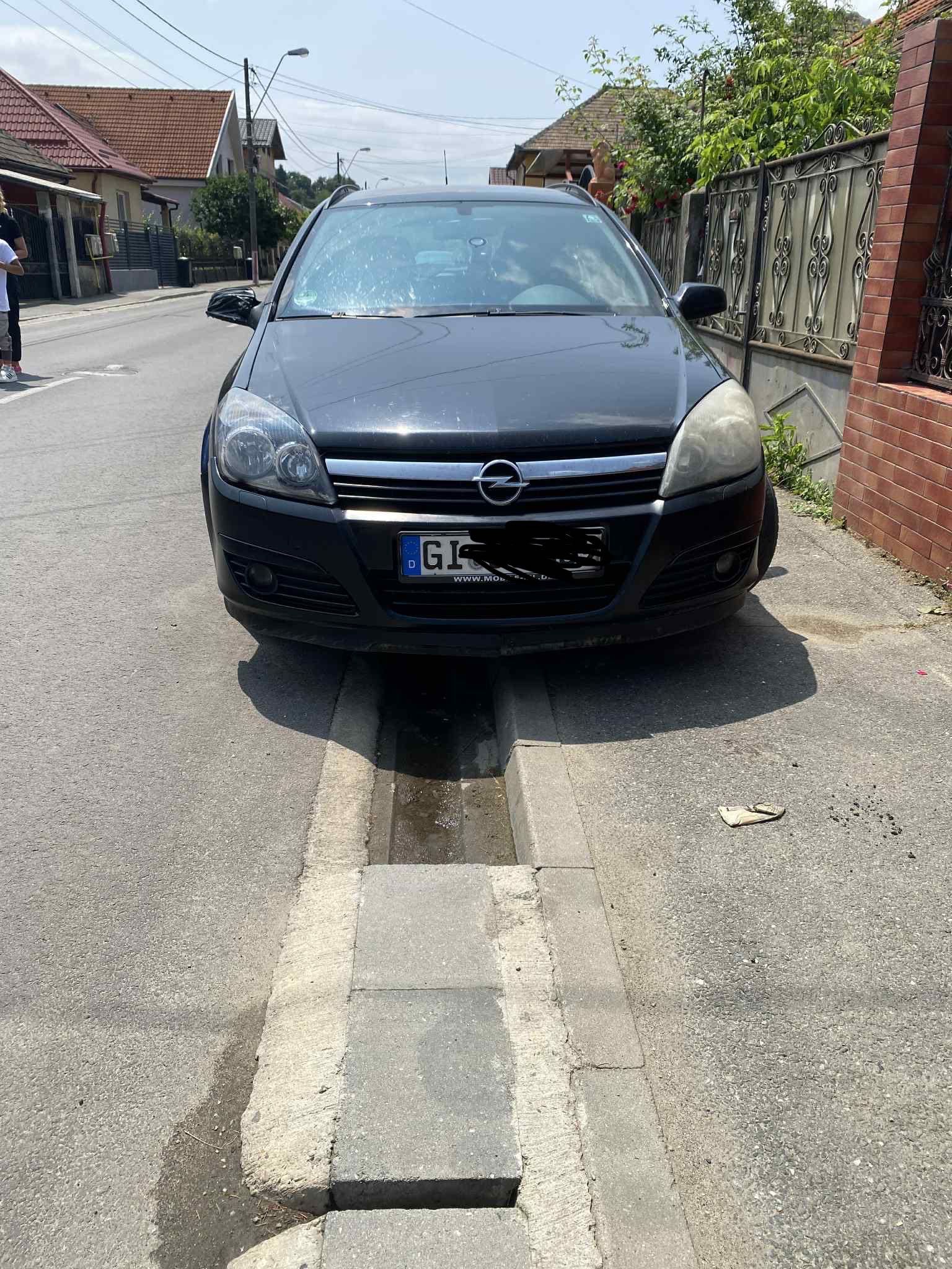 Vând opel astra h 1.9 diesel 150 ps