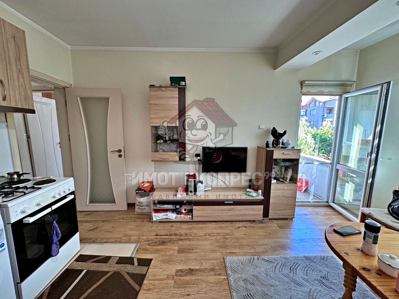 Дава се под наем Двустаен апартамент в Асеновград - 50 кв.м за 229.5 € - Снимка #2