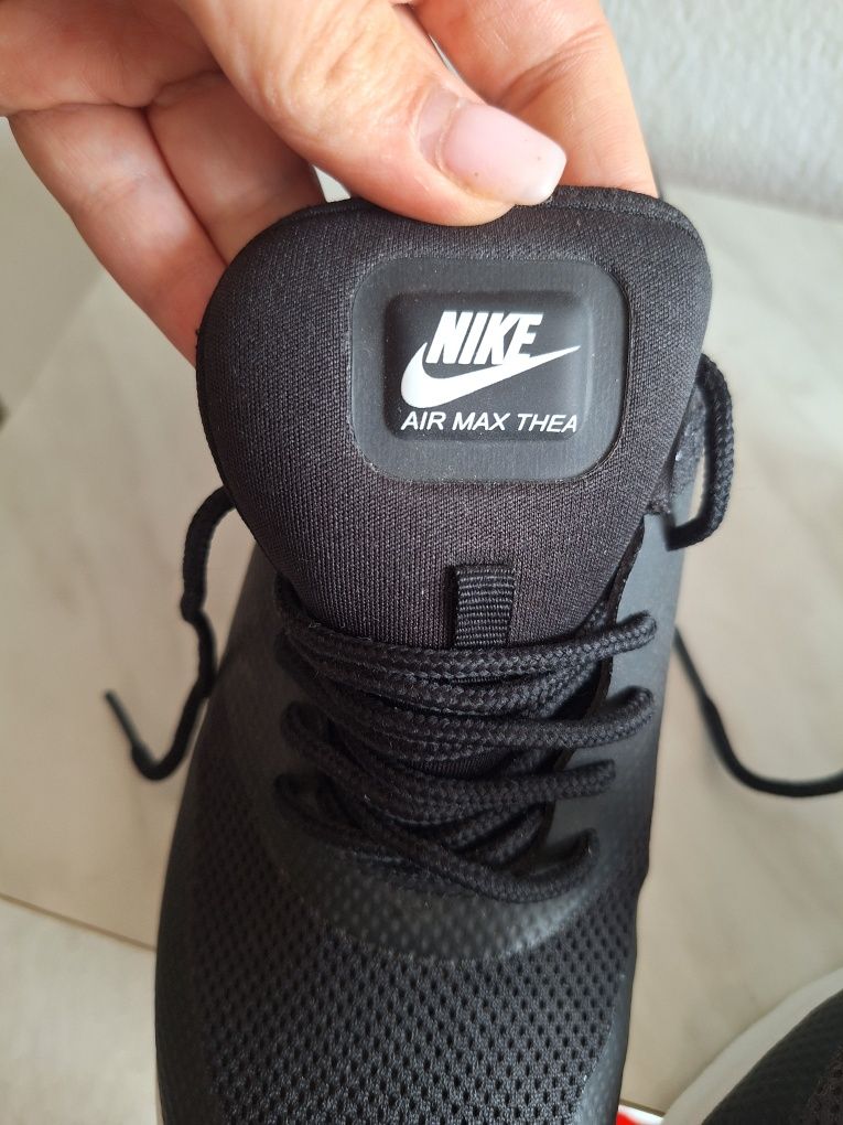 Nike air max thea