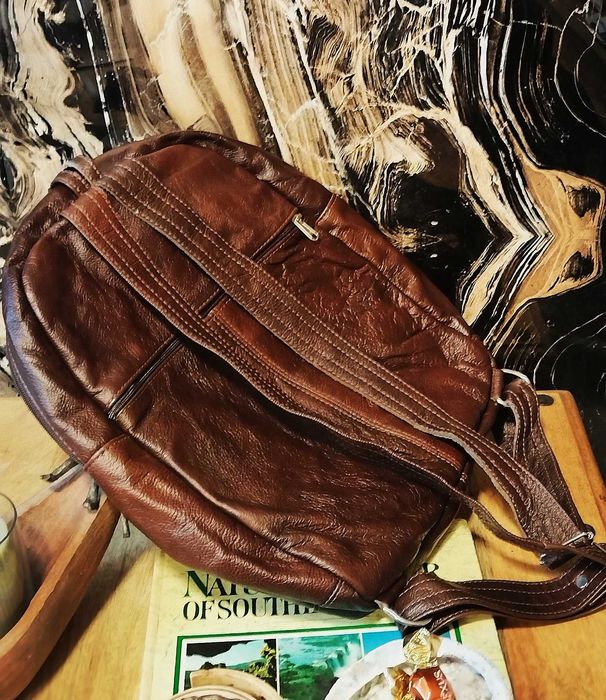 Раница от ествена кожа