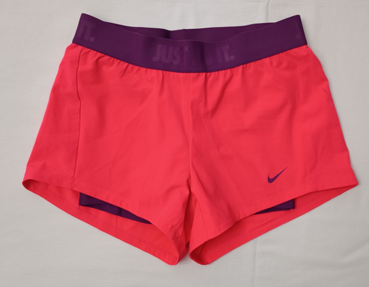 Nike DRI-FIT 2in1 Shorts гащета с клин 2в1 XS Найк спорт фитнес шорти