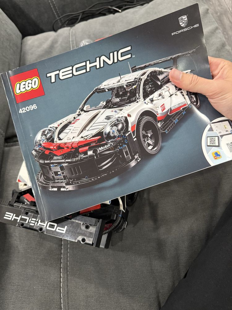 ОРИГИНАЛНО Lego Technic Porsche 911 RSR (42096)