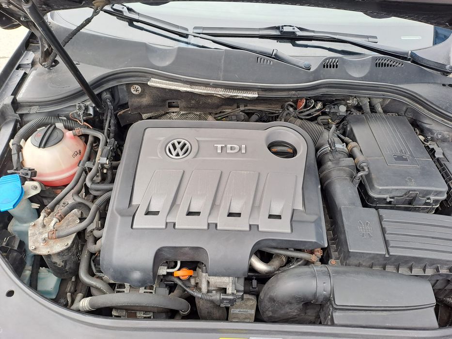 Vând Passat b7..