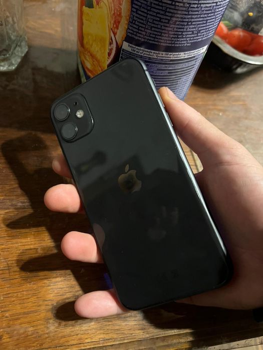 Iphone 11, ios26 black model 64Gb