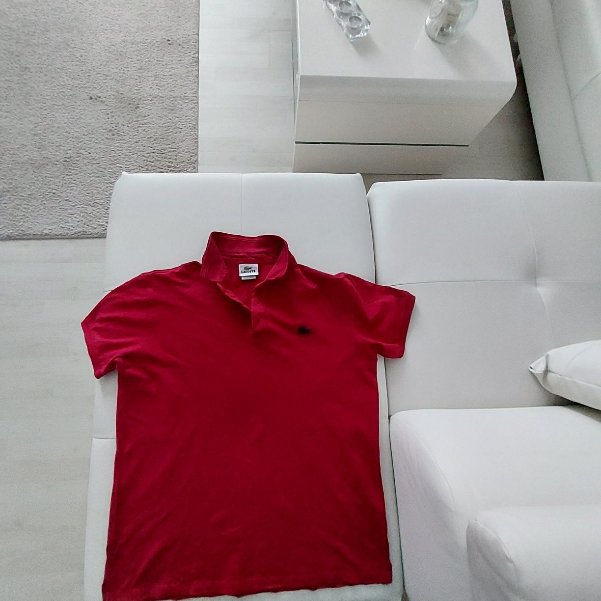 Vând tricouri fashion, Lacoste, produs de calitate produs de import.