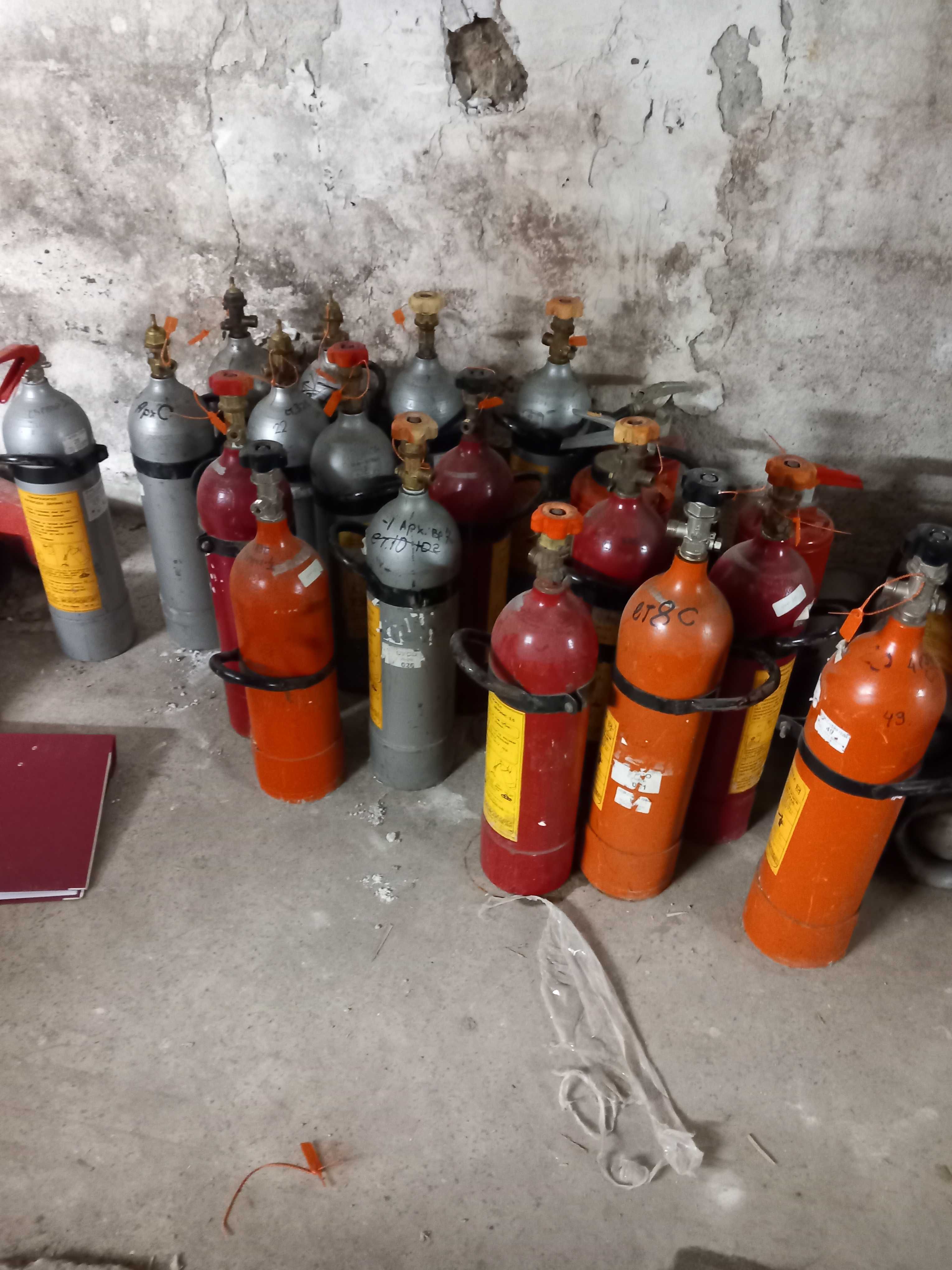 метални бутилки за газ на Високо Налягане