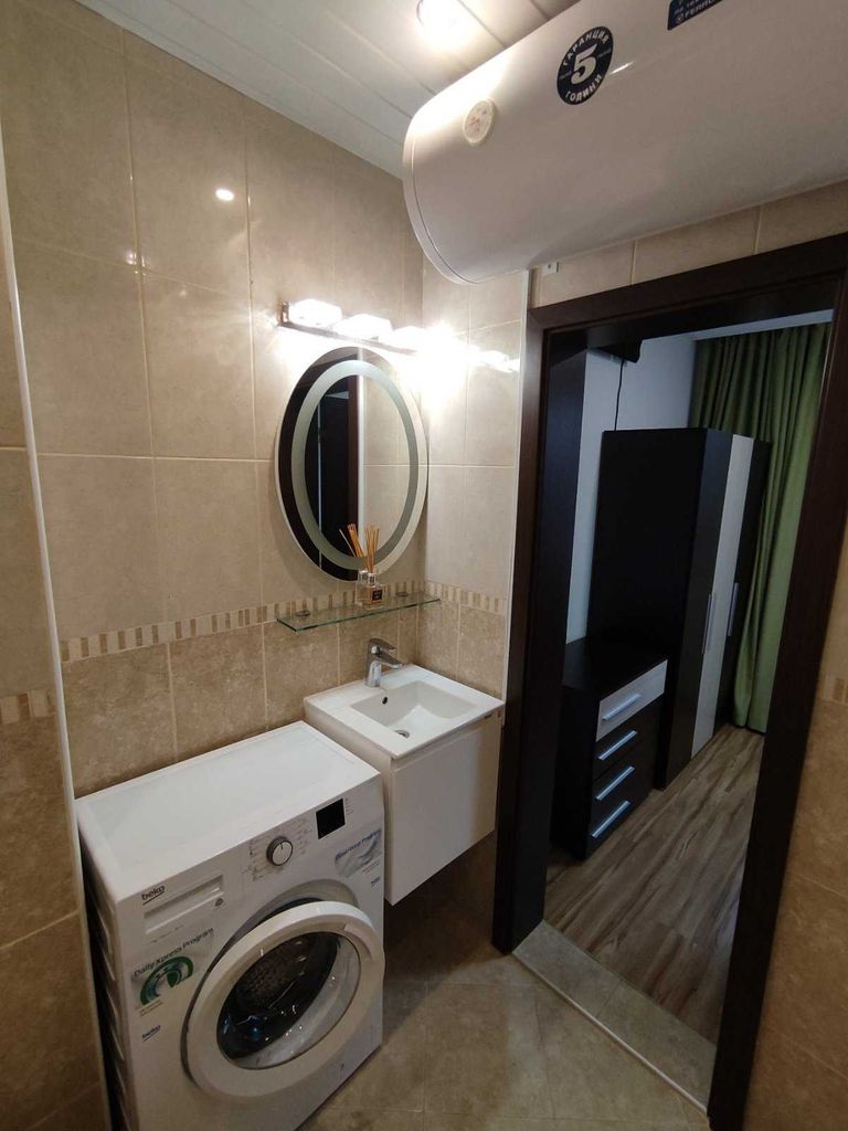 Дава се под наем Двустаен апартамент в Свети Влас - 35 кв.м за 200 € - Снимка #1