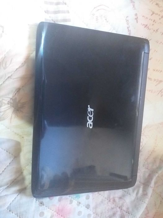 Лаптоп Acer One 532h 2Bb за части