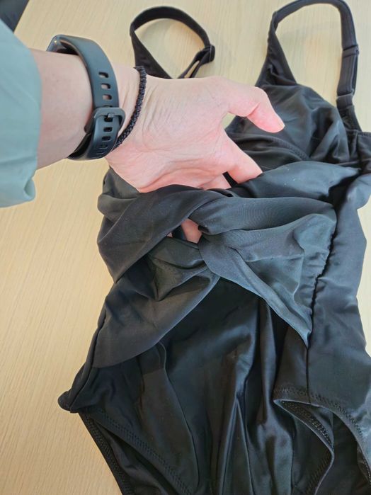 Costum de baie intreg