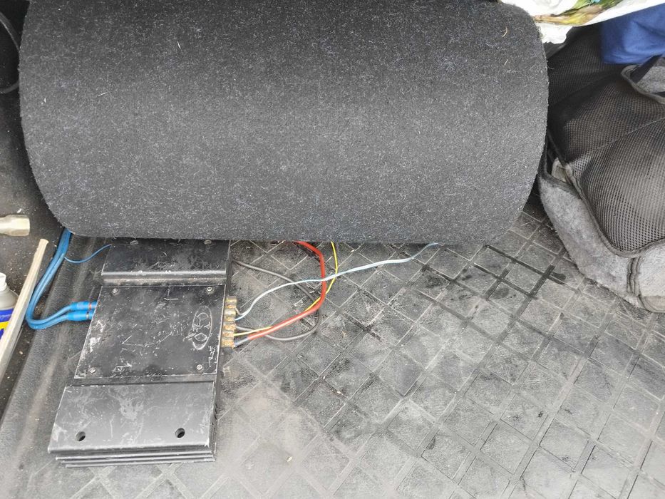 Subwoofer / Tub de bass Mac Audio + statie 500 Wati