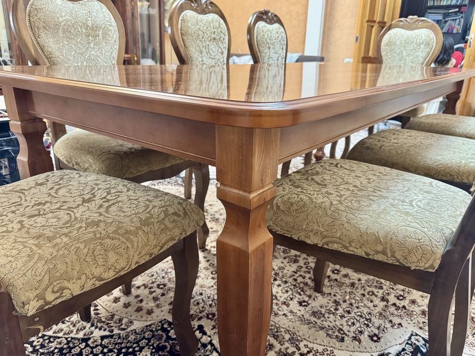 Mehmonxona uchun stol-stul garnituri (8 o‘rinli)