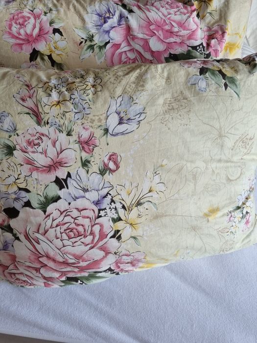 Подушка пуховая новая 2 шт