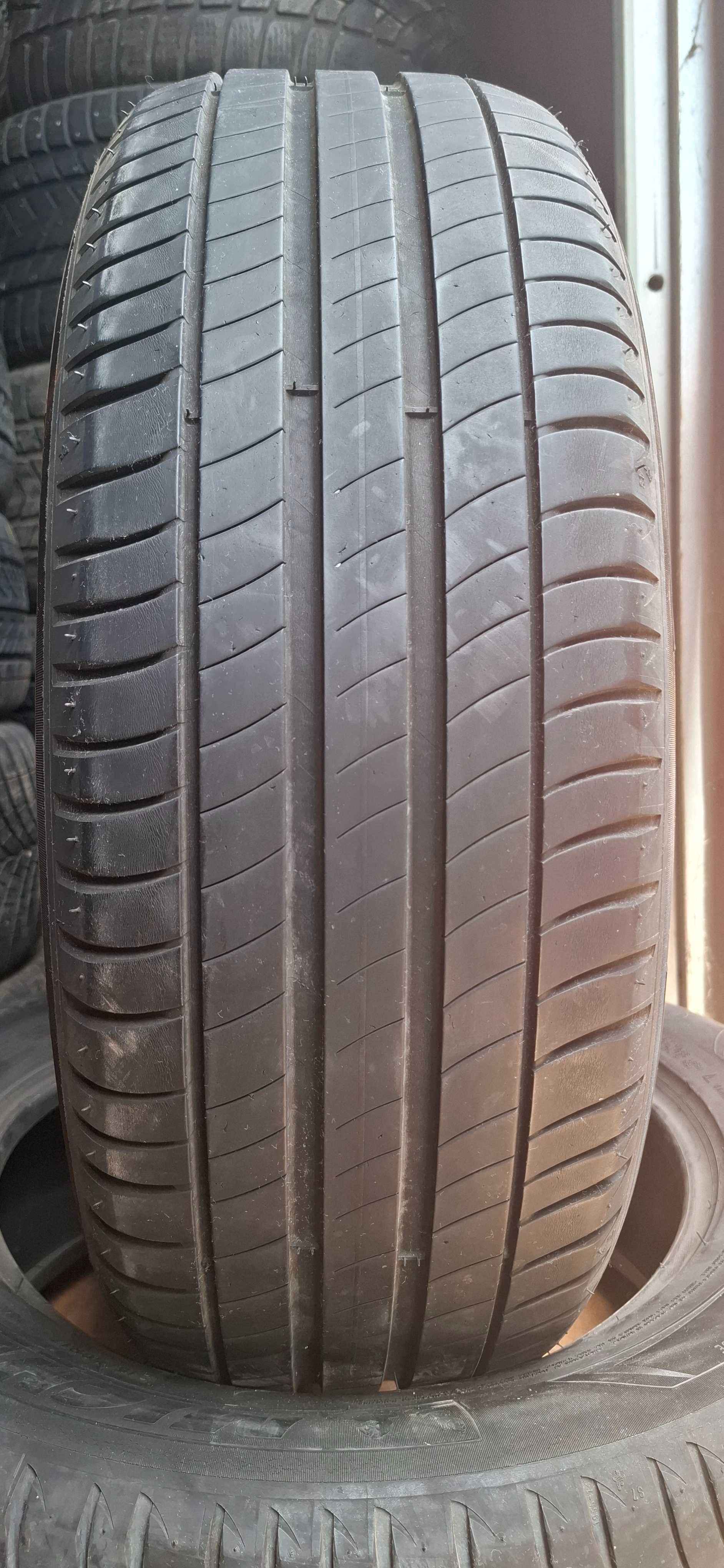 2бр. 215/60/17 Michelin 6mm грайфер, дот 17г. Предлагаме монтаж +++
