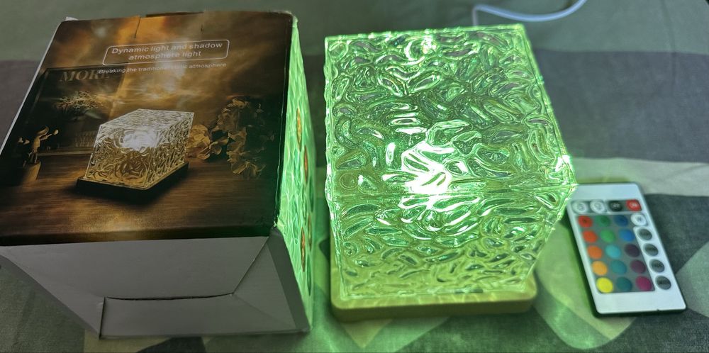 Lampa de veghe cu telecomanda