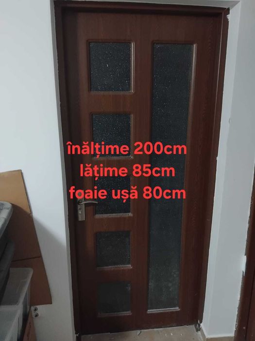 Vând 3 uși de interior cu toc – stare foarte bună