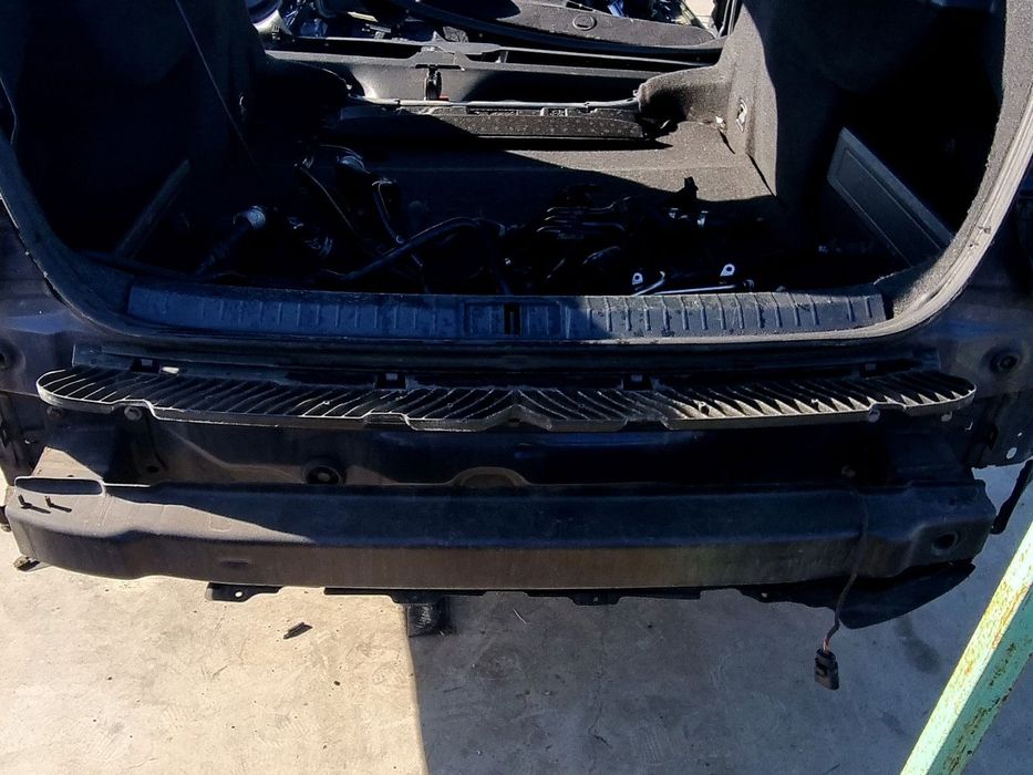 Suport central bara spate Volkswagen Passat B8 (3G2) [Fabr 2015-prezen