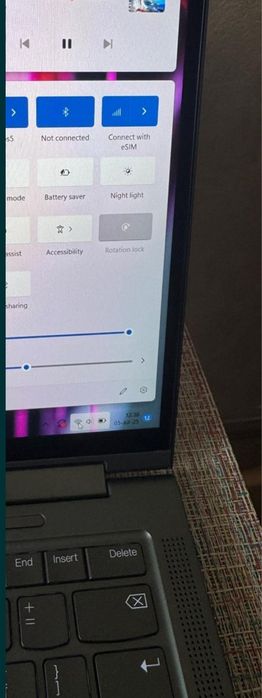 Laptop ThinkPad X1 Yoga 32GB OLED  SIM CARD5G CPU i7-1185 Touchscn PEN